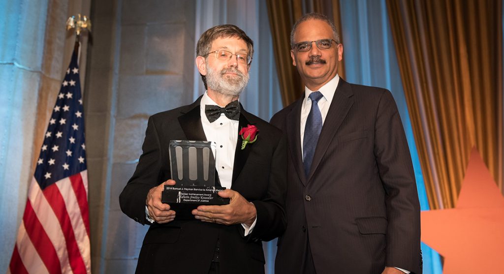 2014 Career Achievement Medalist, Edwin Kneedler, and Former Attorney General, Eric Holder